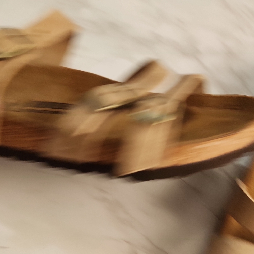 Birkenstock Tan Sandals with Adjustable Straps Like New - Picture 12 of 12